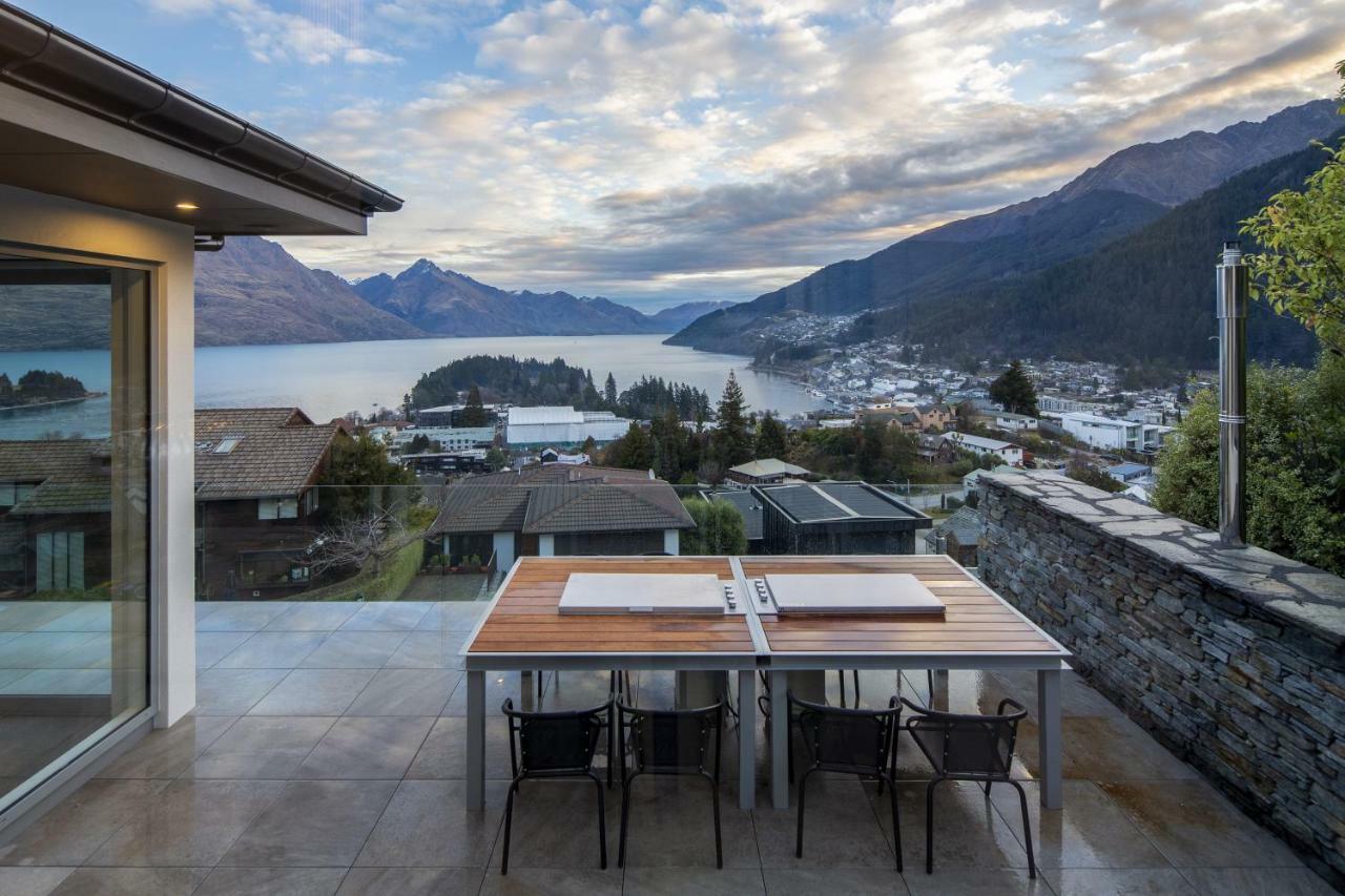 Lago Infinito By Sotheby'S Luxury Rental Homes Κουίνσταουν Εξωτερικό φωτογραφία